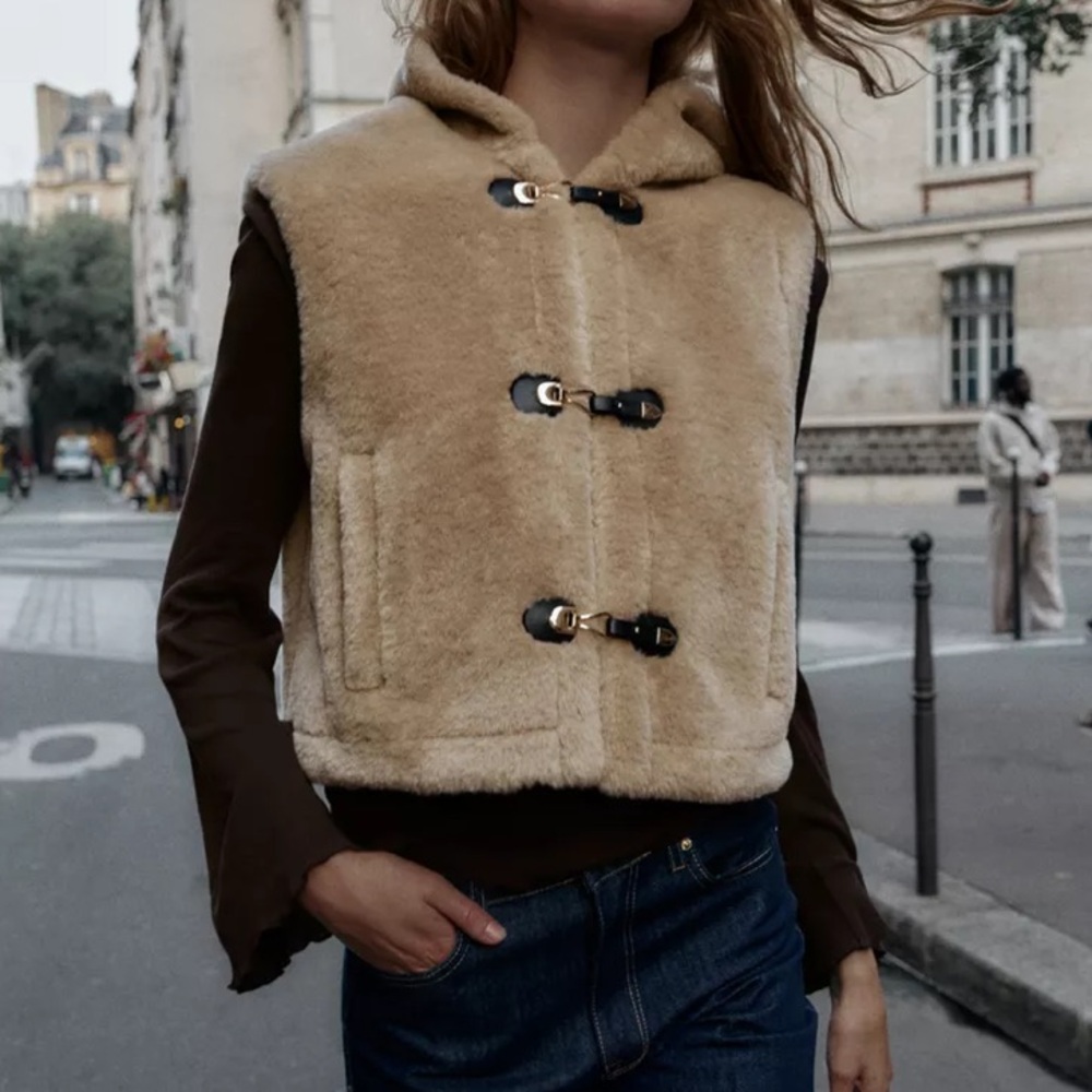 Zara Cream Hooded Faux-Shearling Vest with Toggle Fastenings